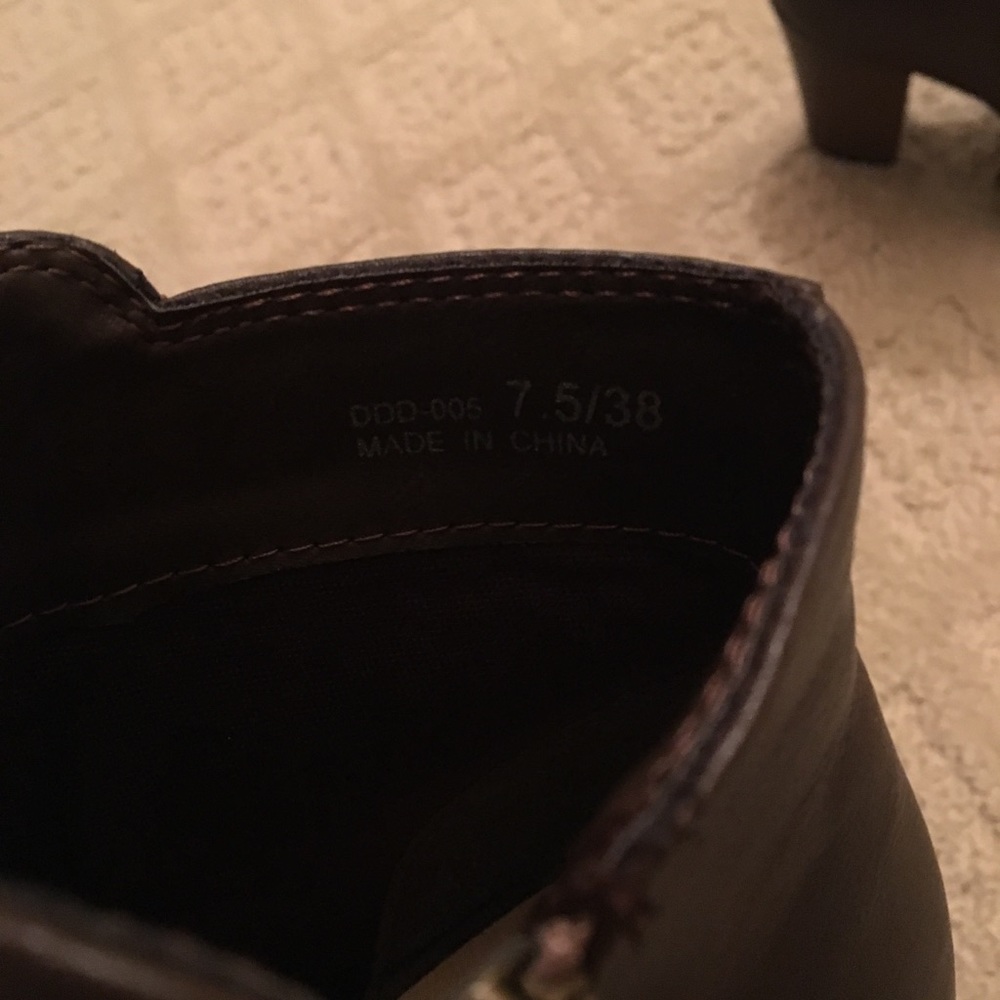 Dirty Laundry Brown Ankle Boots NEW - Picture 5 of 8